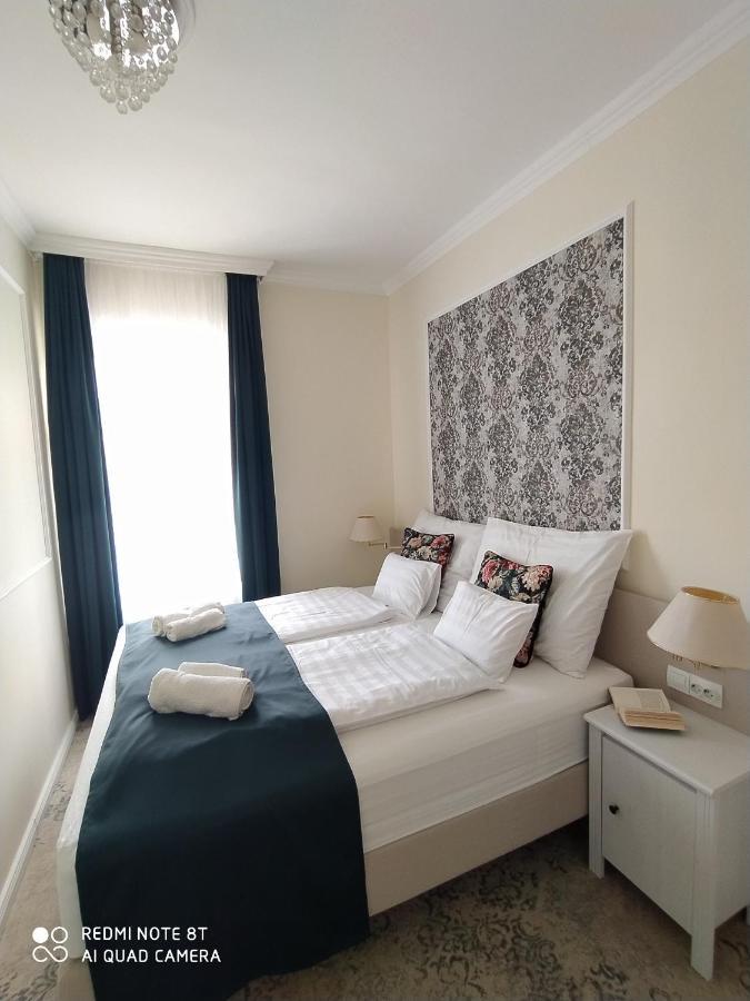 Villa Lucia Heviz Bagian luar foto