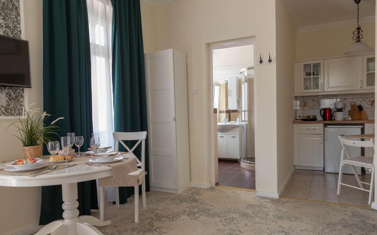 Villa Lucia Heviz Bagian luar foto