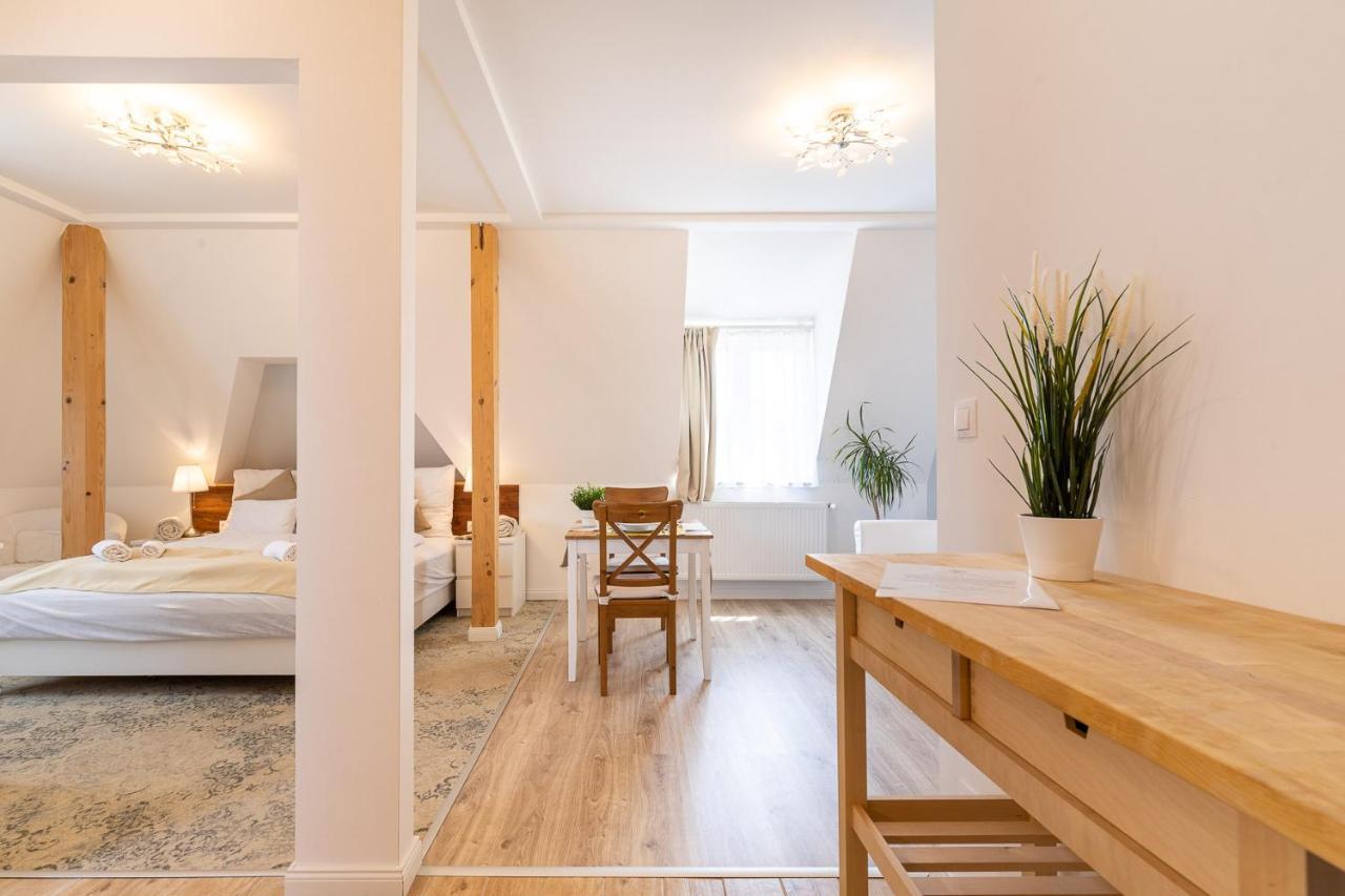 Villa Lucia Heviz Bagian luar foto