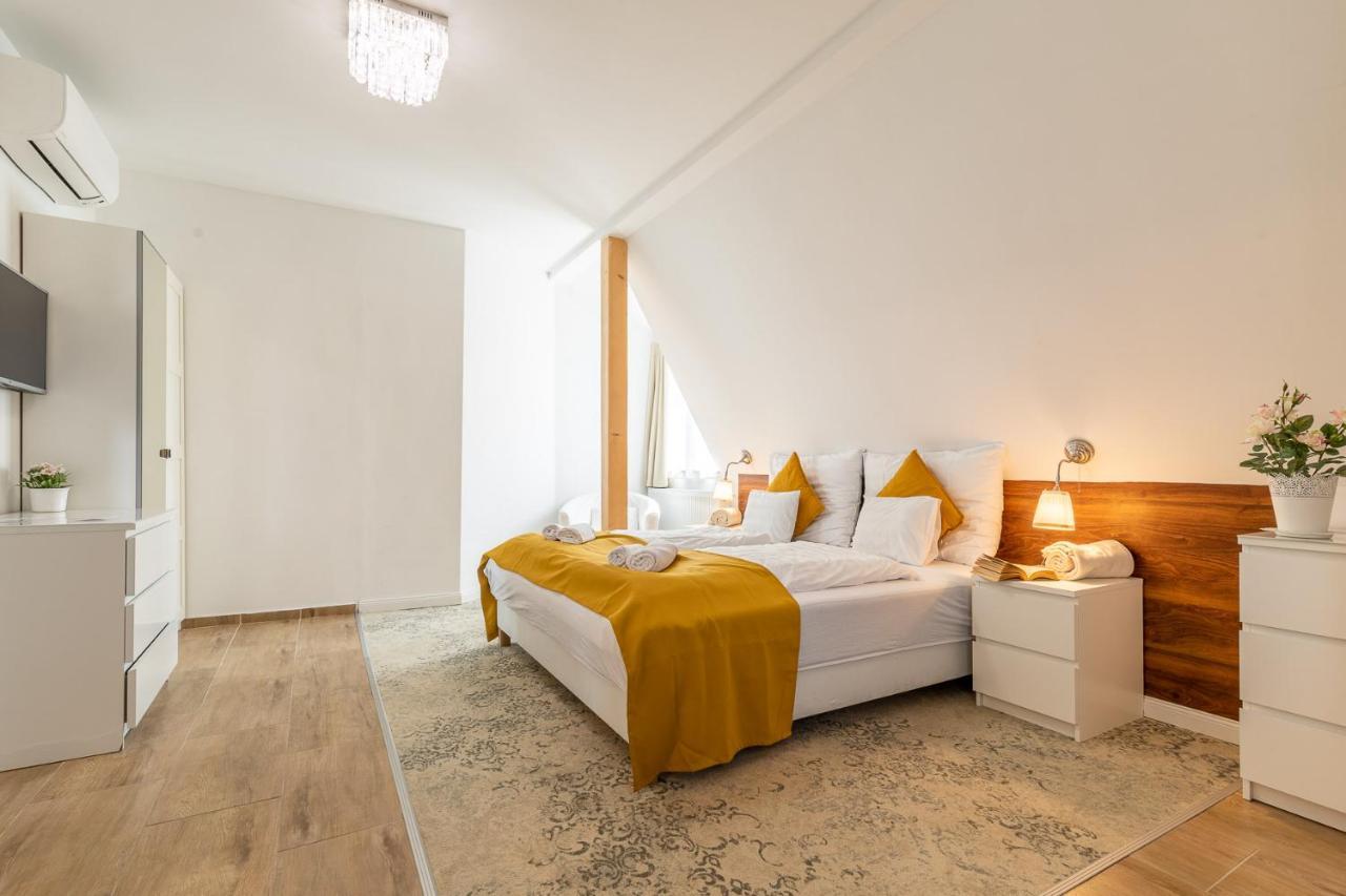 Villa Lucia Heviz Bagian luar foto